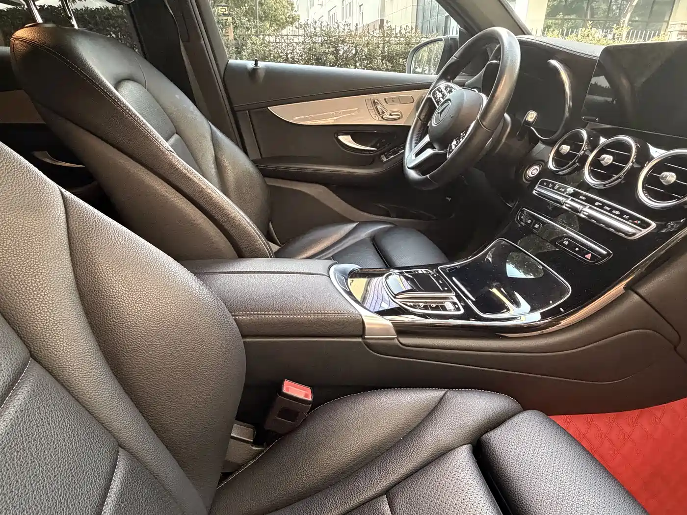 Mercedes-Benz GLC Coupe 2021 GLC 260 4MATIC Coupe SUV фото 7