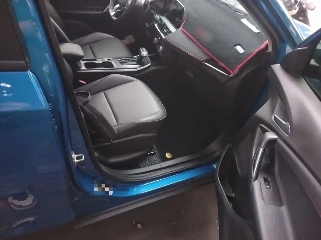 Chevrolet Trax 2023 2022 Tracker RS 1.5T CVT Cool MAX