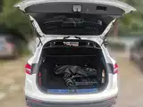 Фото 10 - Geely Coolray
