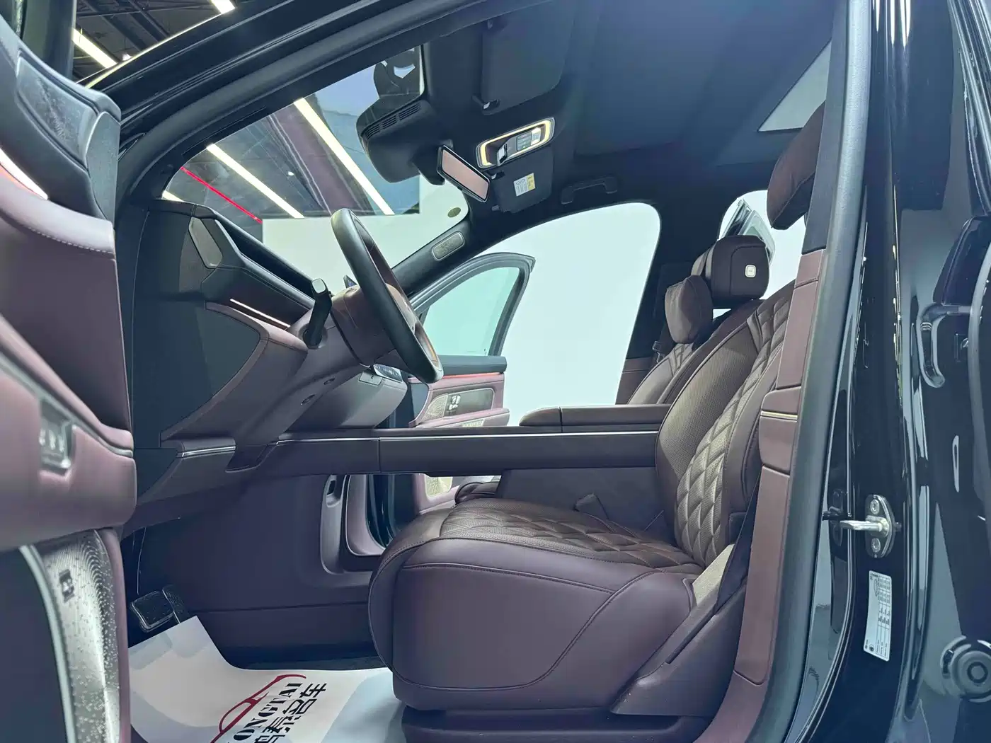 NIO ES8 2025 2025 Model 6-Seat Executive Luxury Edition