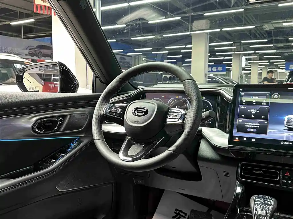 GAC Trumpchi Trumpchi GS8 2022 Dual Engine Series 2.0TM 4WD Flagship Edition (6-Seater) фото 7