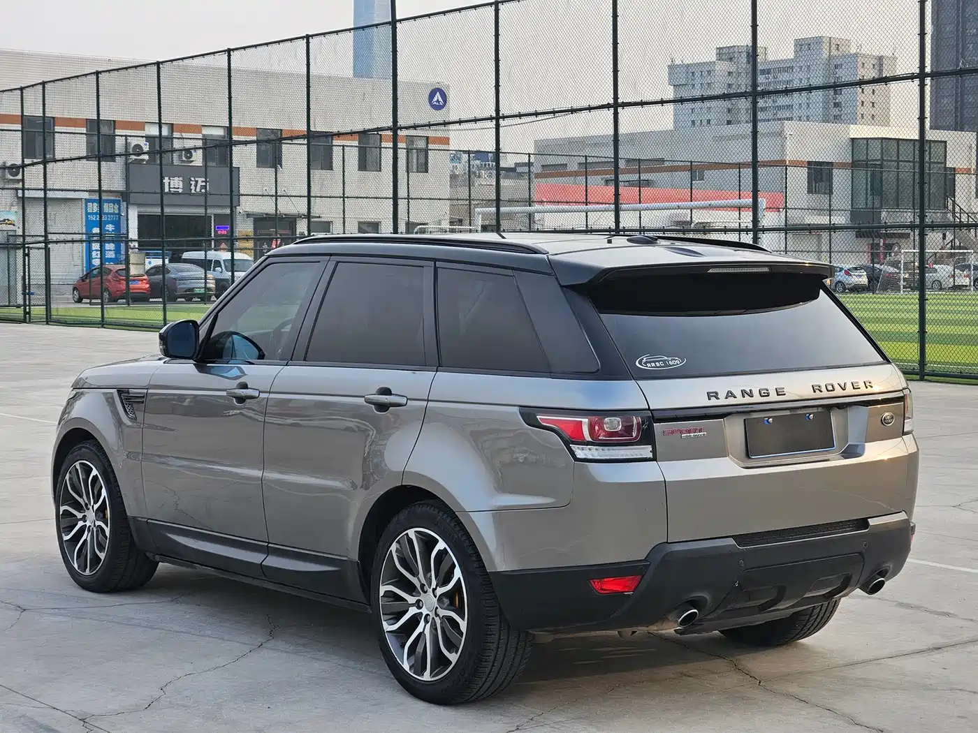 Land Rover Range Rover Sport 2015 3.0 SDV6 HSE DYNAMIC фото 4