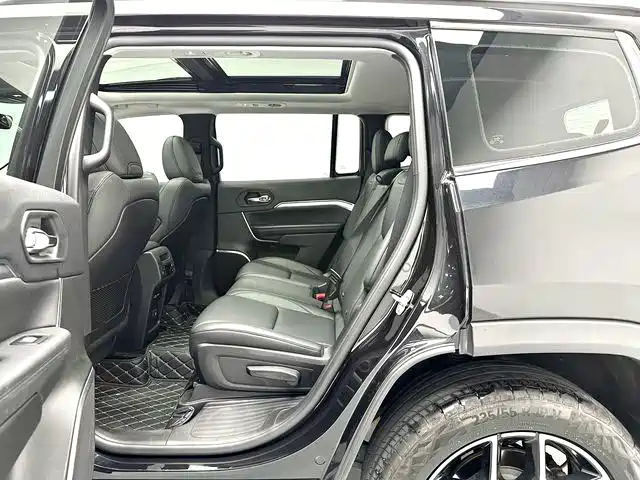 Jeep Grand Commander 2022 2022 2.0T 2WD Luxury Edition
