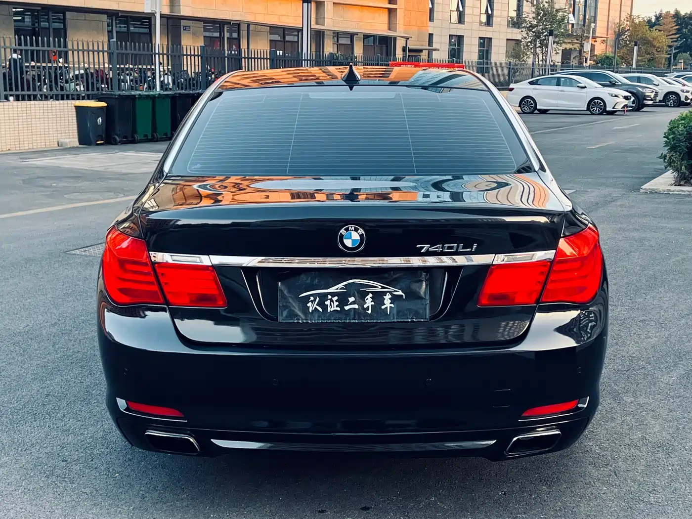 BMW 7 Series 2009 Model 740Li Leading Edition фото 6