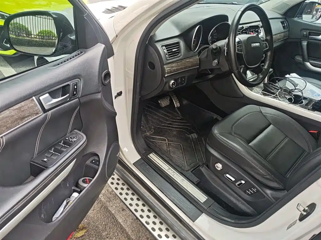 Haval H8 2015 2.0T FWD Elite фото 13