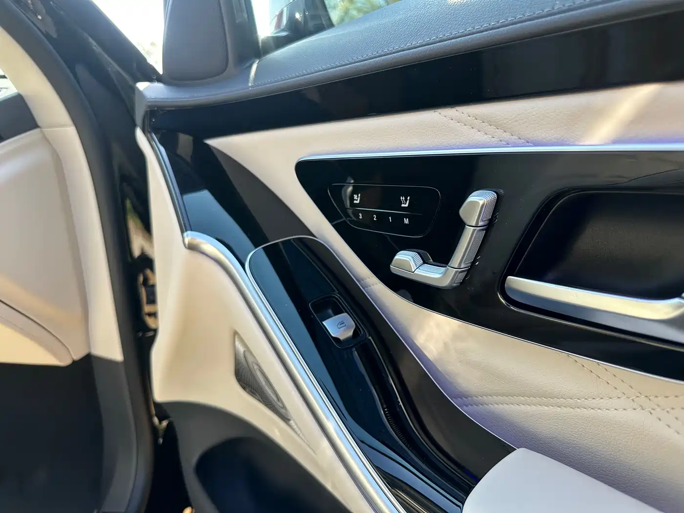 Mercedes-Benz Maybach S-Class 2026 S 480 4MATIC фото 16