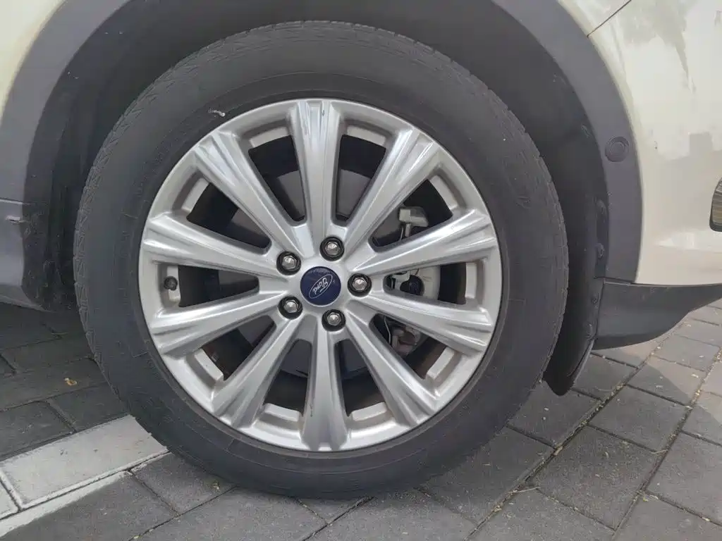 Photo 26 - Ford Kuga
