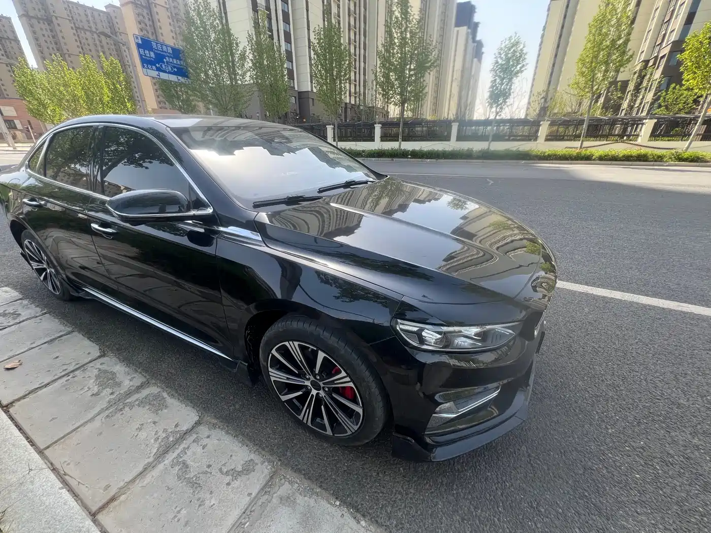 GEELY AUTOMOBILE XINGRUI