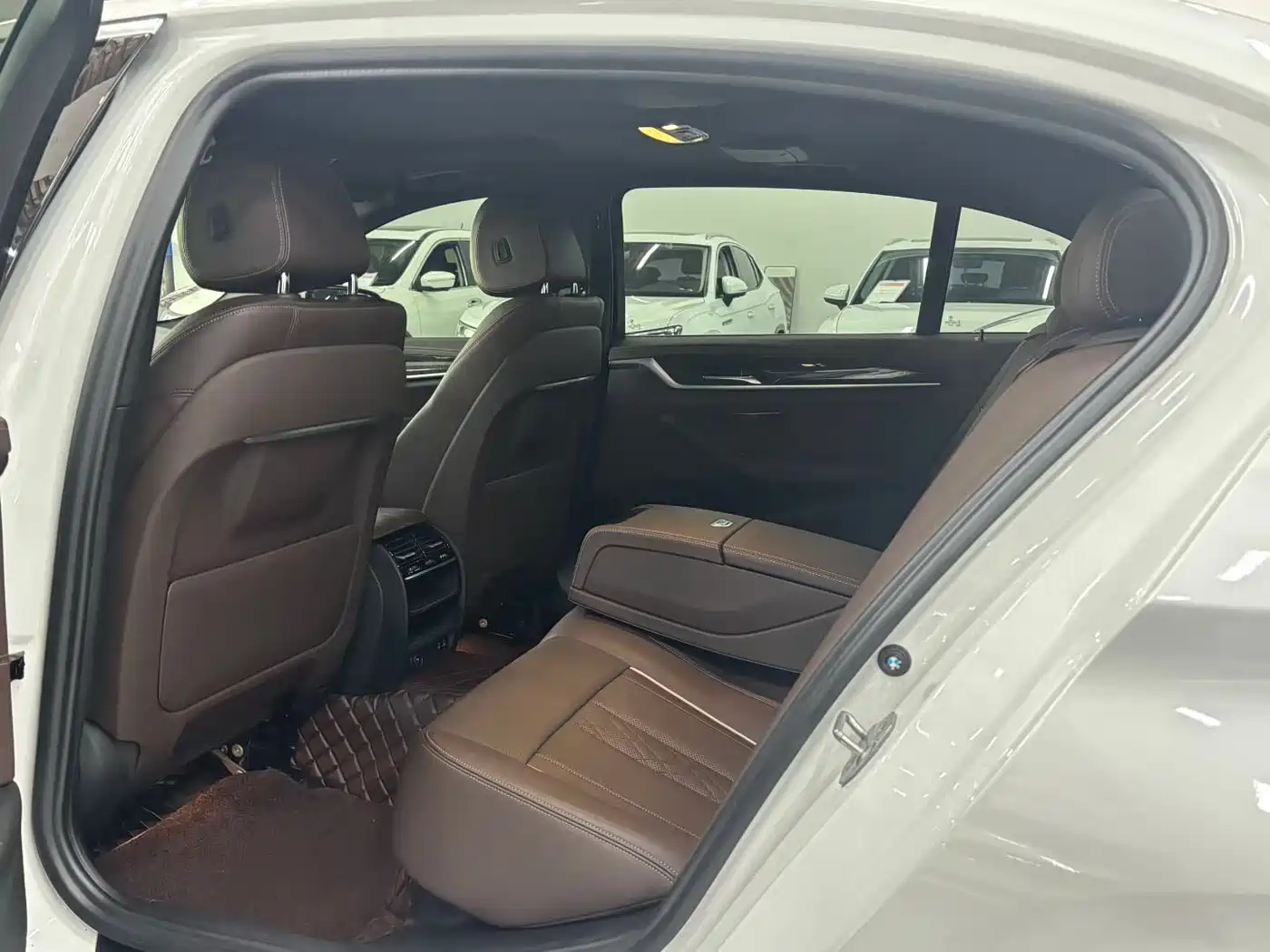 BMW 5 Series 2021 525Li Luxury Package фото 6