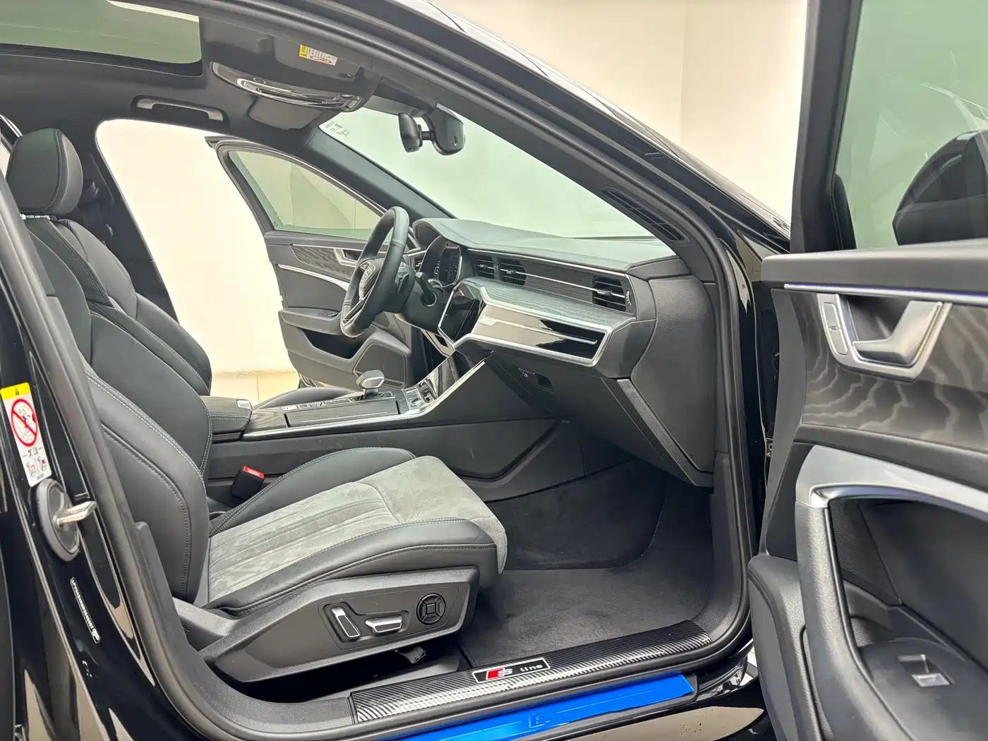 Audi A6L 2024 45 TFSI quattro Premium Dynamic фото 9
