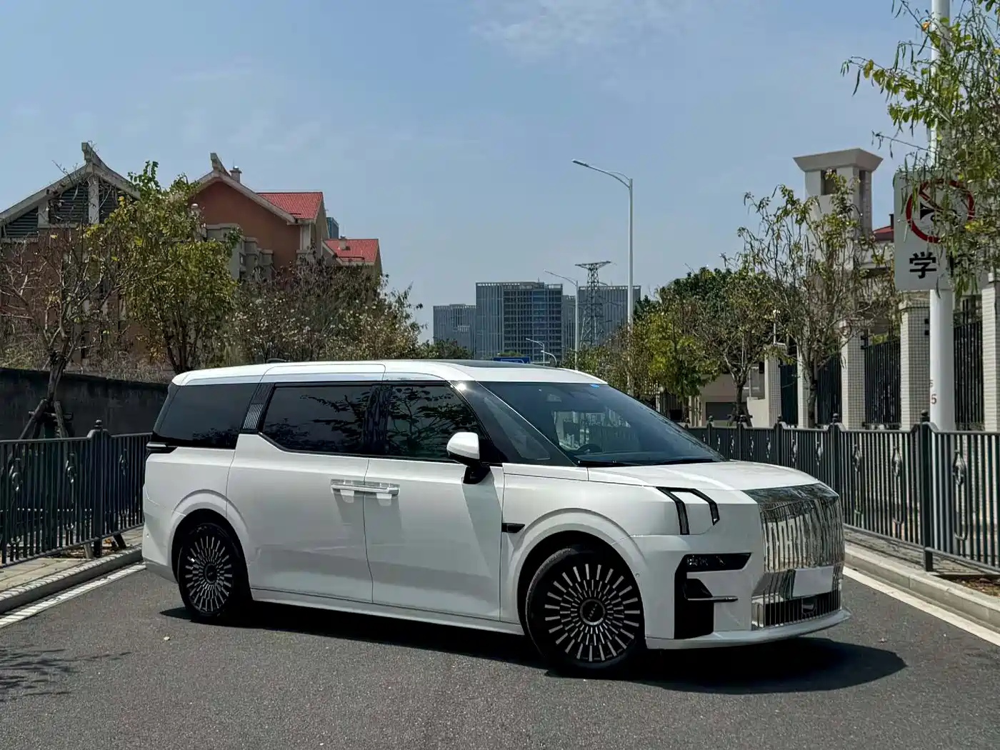 ZEEKR EXTREME KRYPTON 009