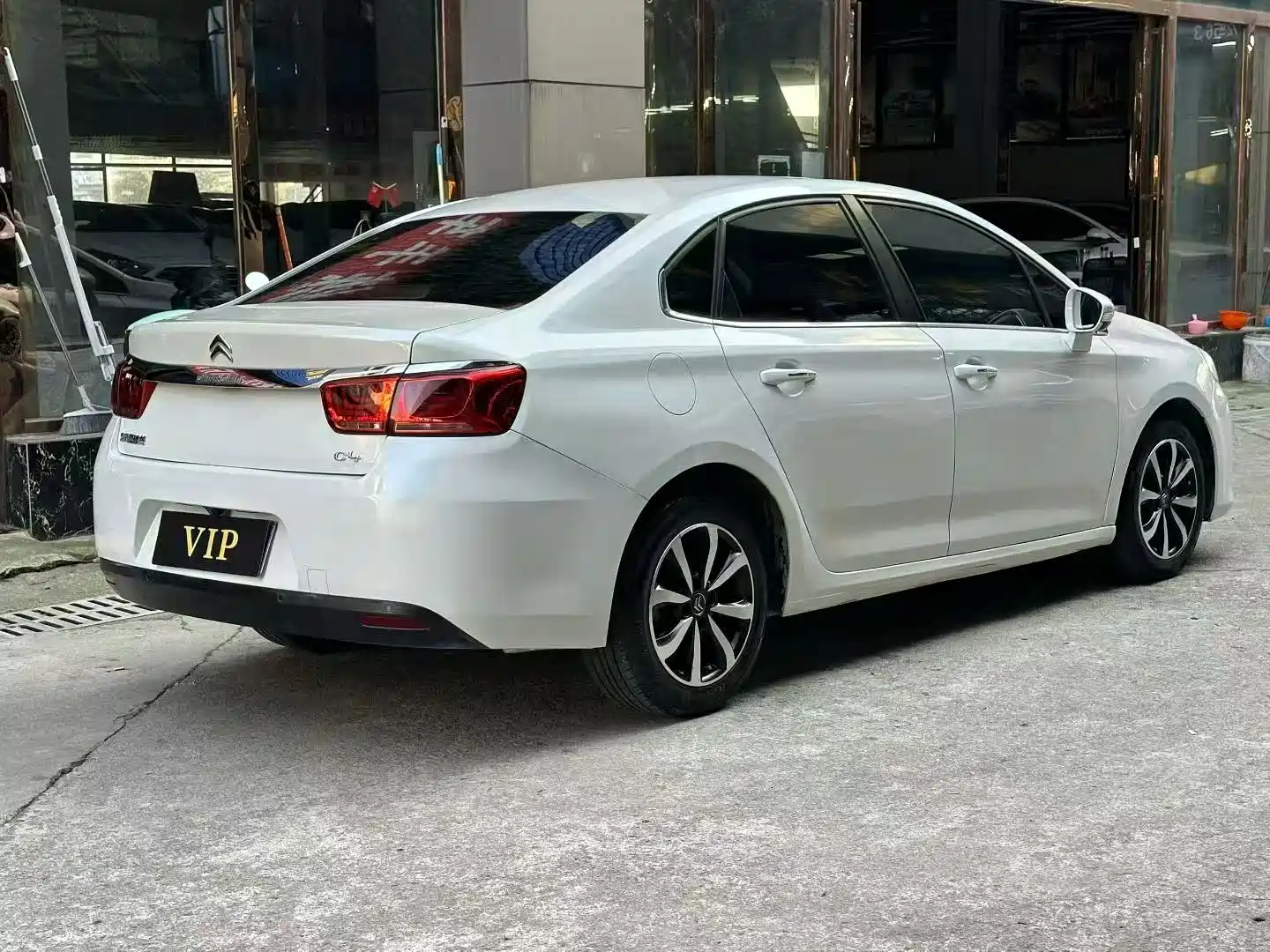 صورة 9 - Citroën C4 C-Quatre