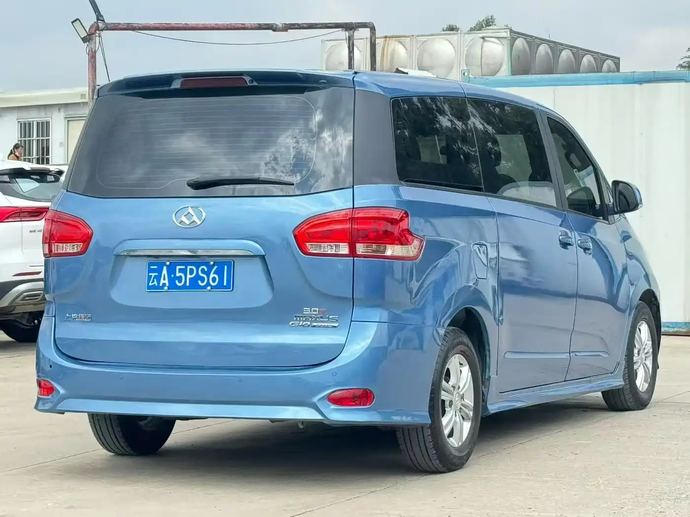 SAIC Maxus Maxus G10 2018 PLUS 1.9T Manual Elite Edition Diesel фото 6