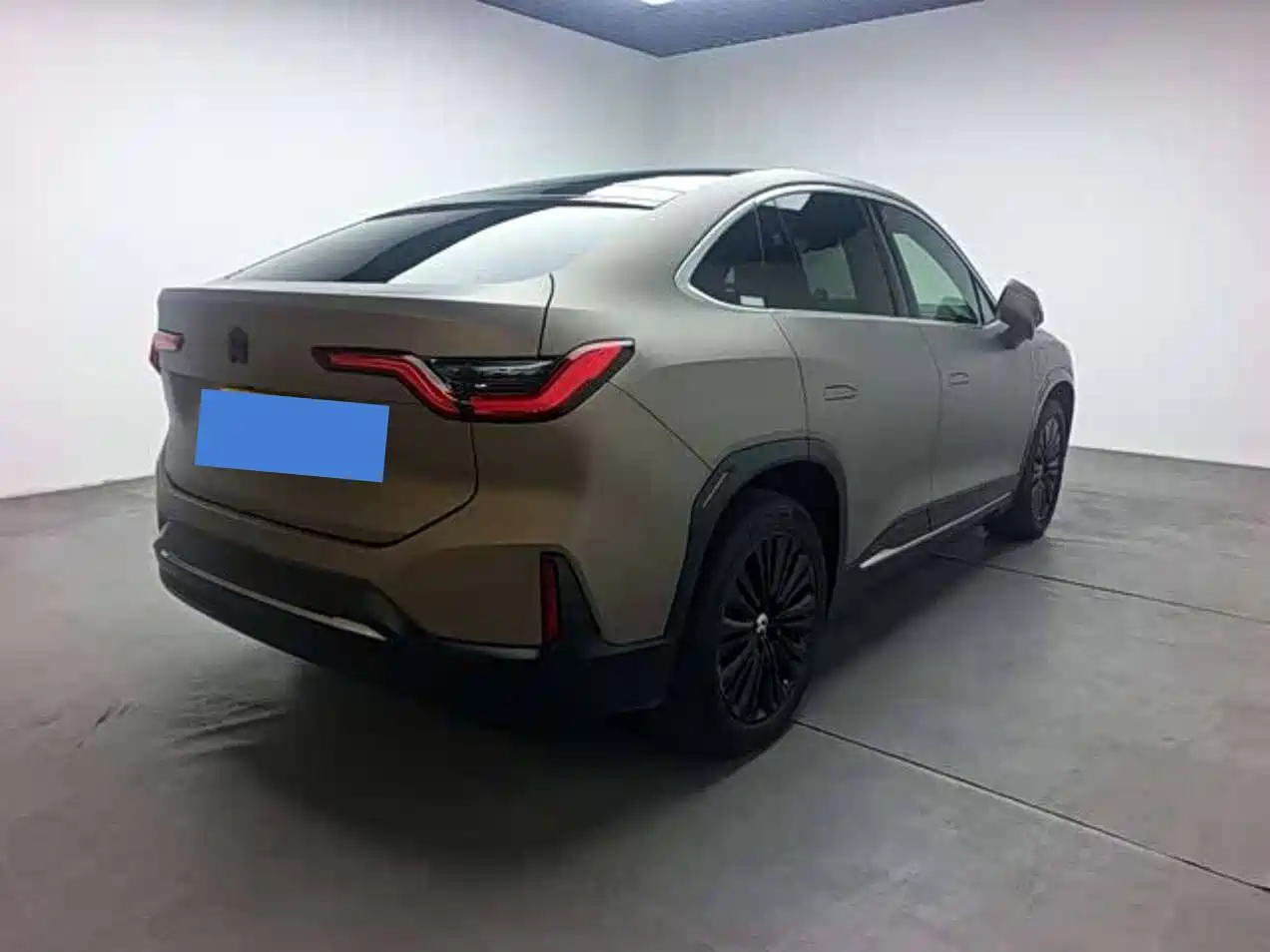 NIO NIO EC6
