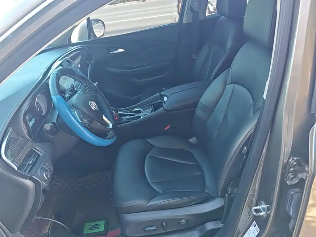 Фото 15 - Buick Envision Plus