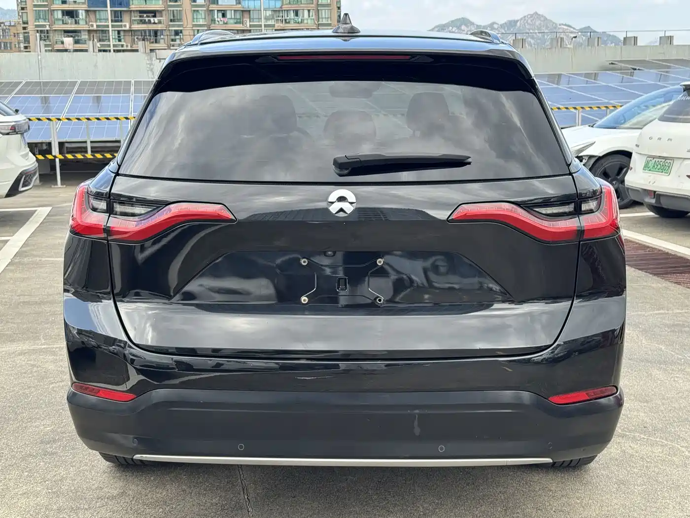 NIO ES8 2018 2018 Founder Edition