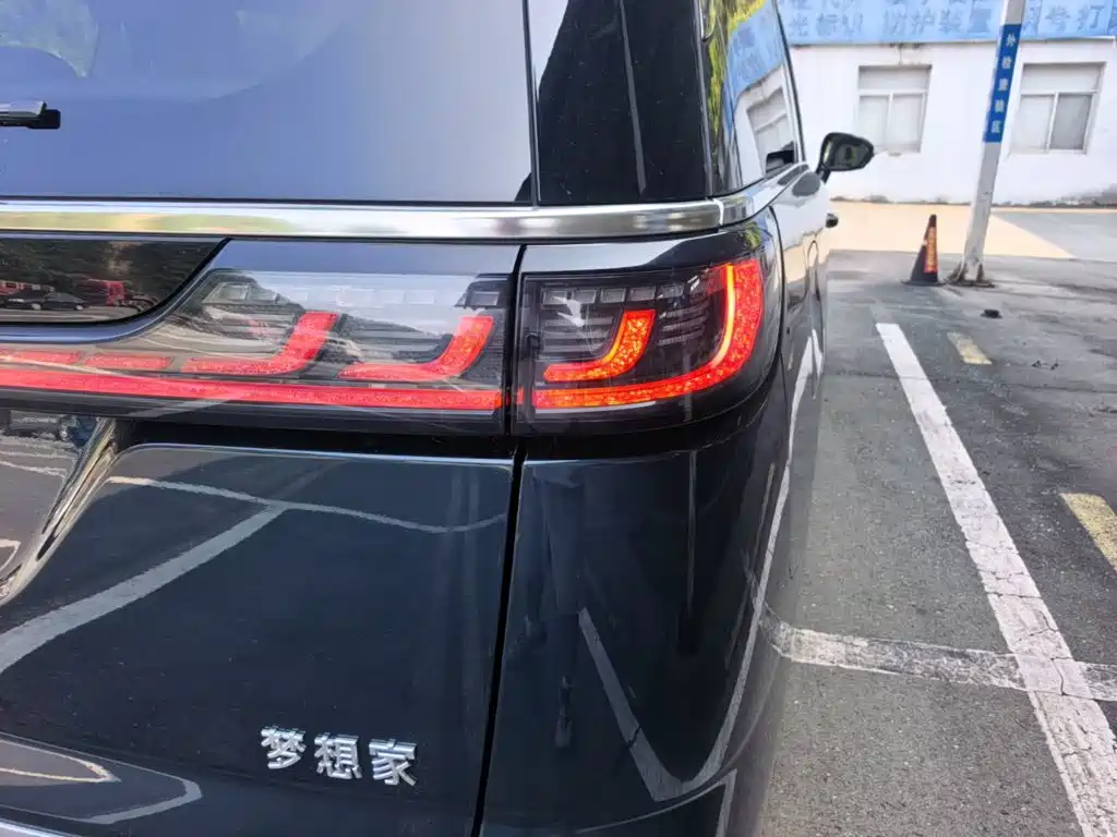Voyah Auto Voyah Dreamer 2025 2025 PHEV AWD Flagship Kunpeng Edition