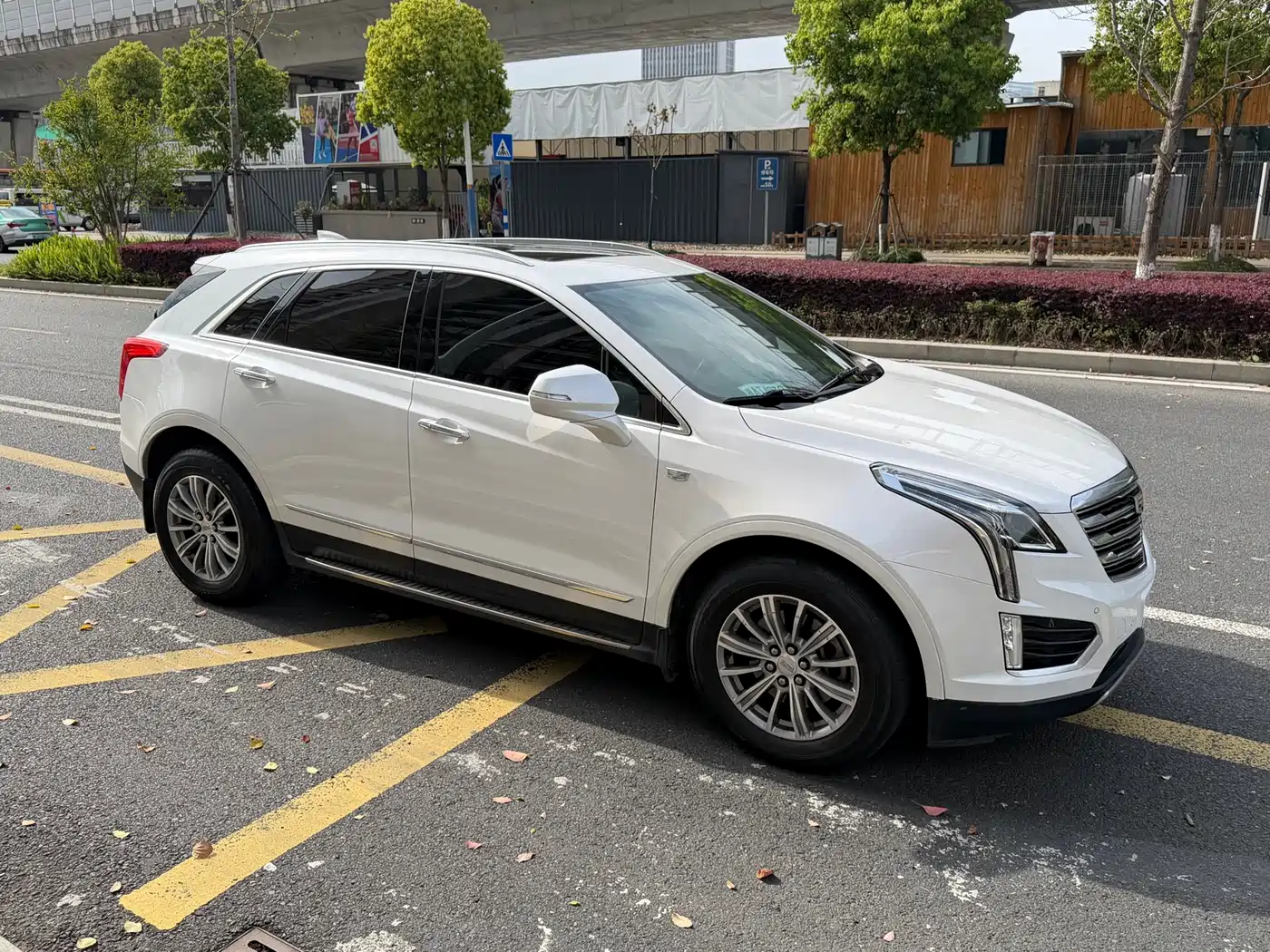 Cadillac XT5 2016 28T AWD Luxury Model фото 9