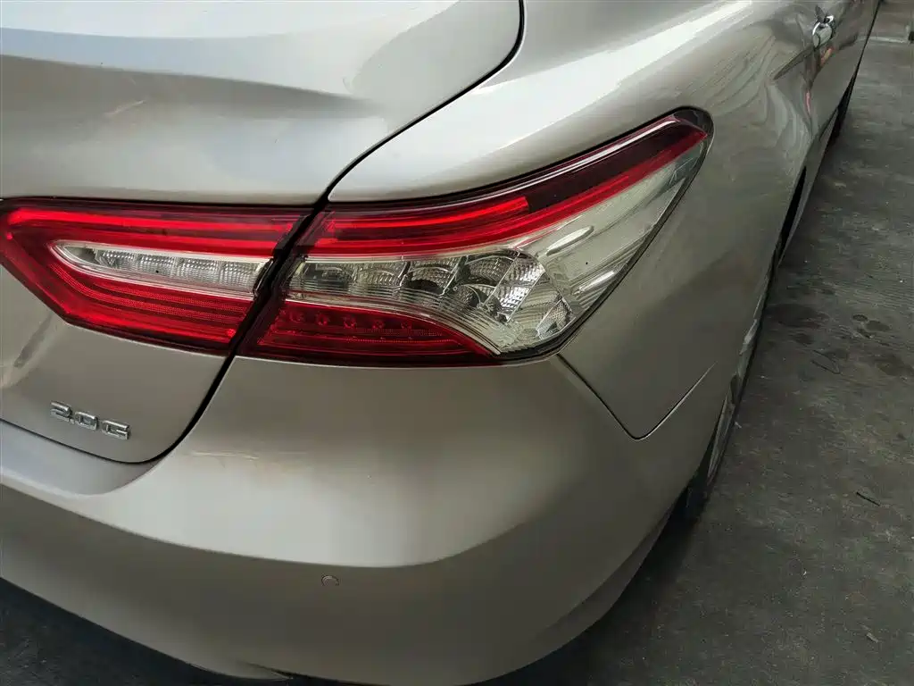 Toyota Camry 2018 2.0G Luxury Edition фото 8