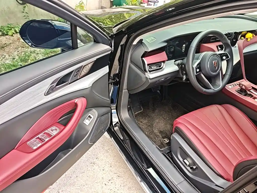 Hongqi H5 2026 2025 1.5T DCT 600,000 Units Commemorative Edition