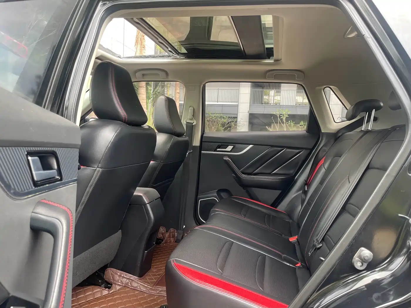 2021 Venucia T60