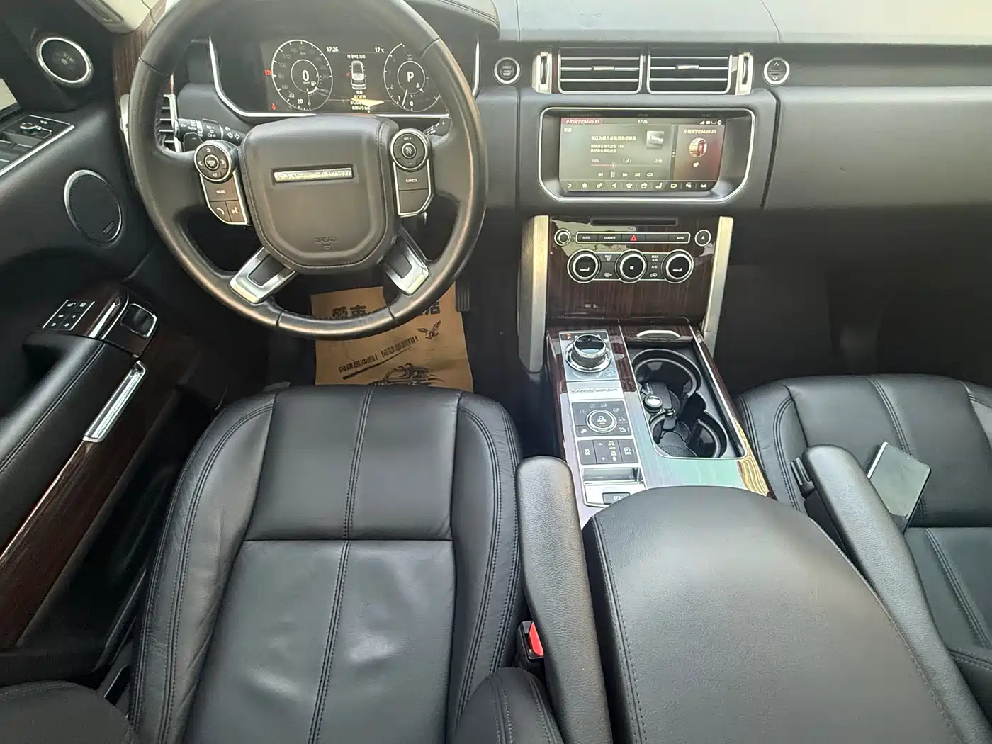 Land Rover Range Rover 2018 3.0 SC V6 Golden Age Edition фото 12