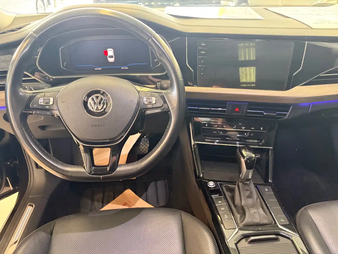 Volkswagen Passat 2020 330TSI Luxury Edition China VI фото 6
