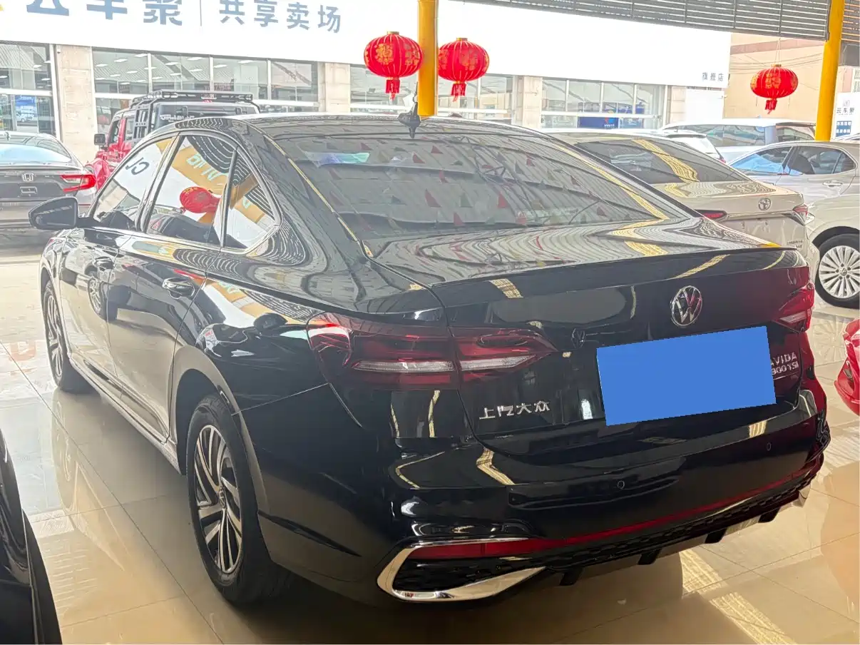 Volkswagen Lavida 2024 Model 300TSI DSG Starlight Full Comfort Edition фото 11