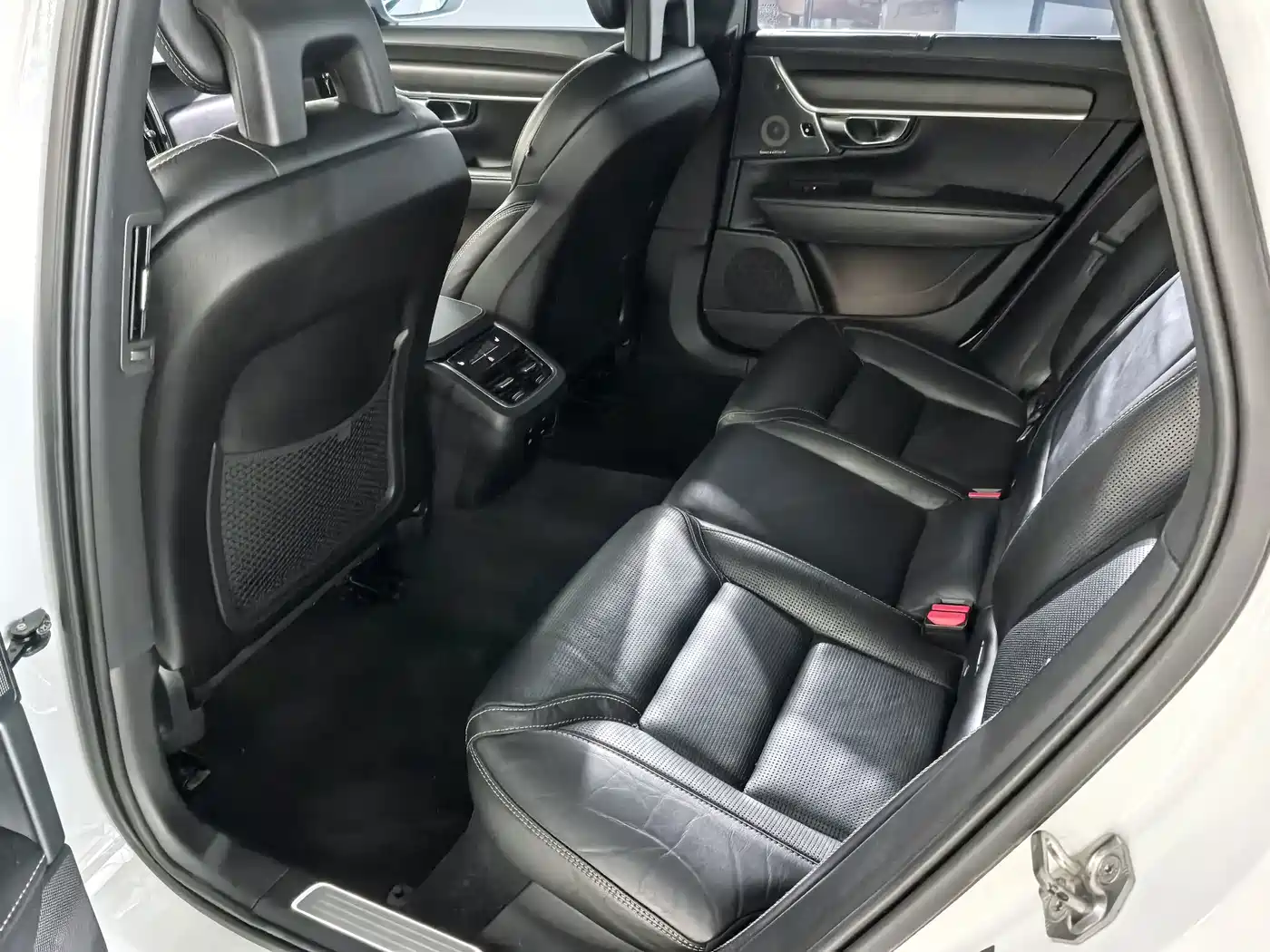 Volvo V90 2018 2017 Cross Country T5 AWD Premium