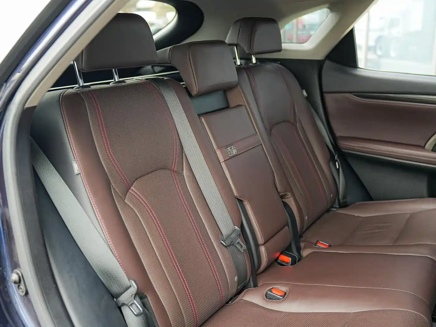 Lexus RX 2016 300 4WD Elegance Edition China VI фото 16