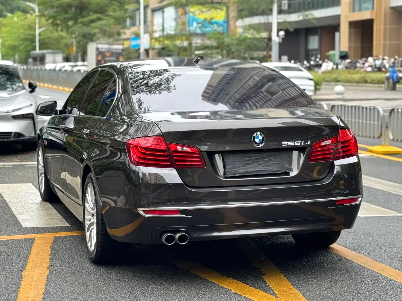 BMW 5 Series 2014 525Li Luxury Design Package фото 19