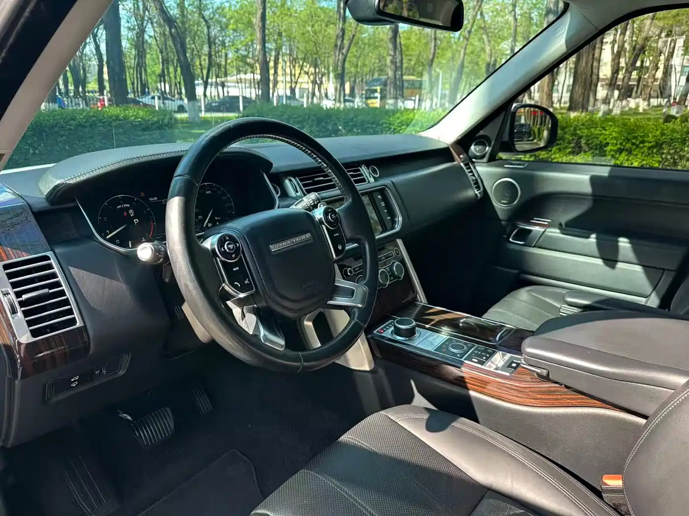 Фото 9 - Land Rover Range Rover
