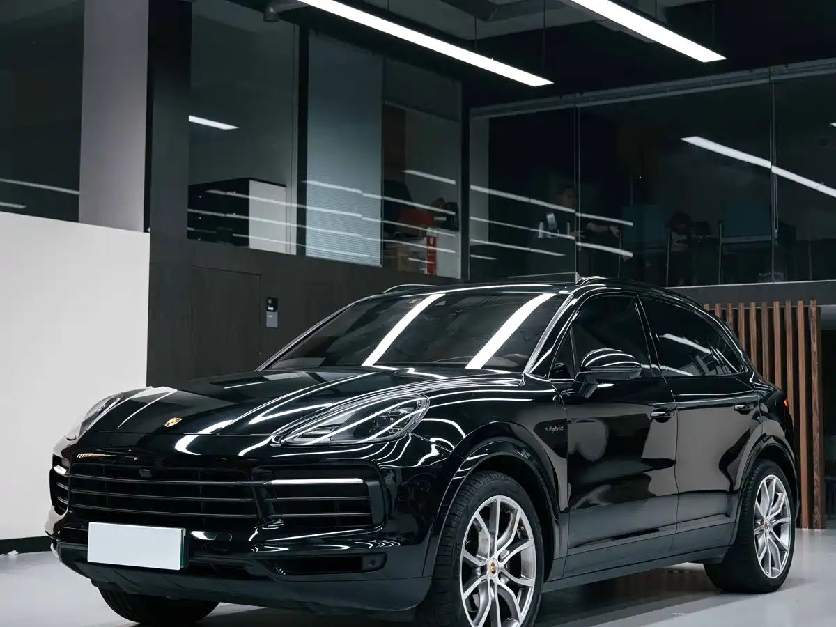 Porsche Cayenne New Energy 2023 Cayenne E-Hybrid 2.0T Platinum Edition