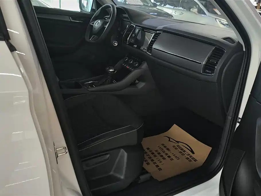 Škoda Kodiaq 2020 TSI330 5-Seater 2WD Comfort Edition фото 8