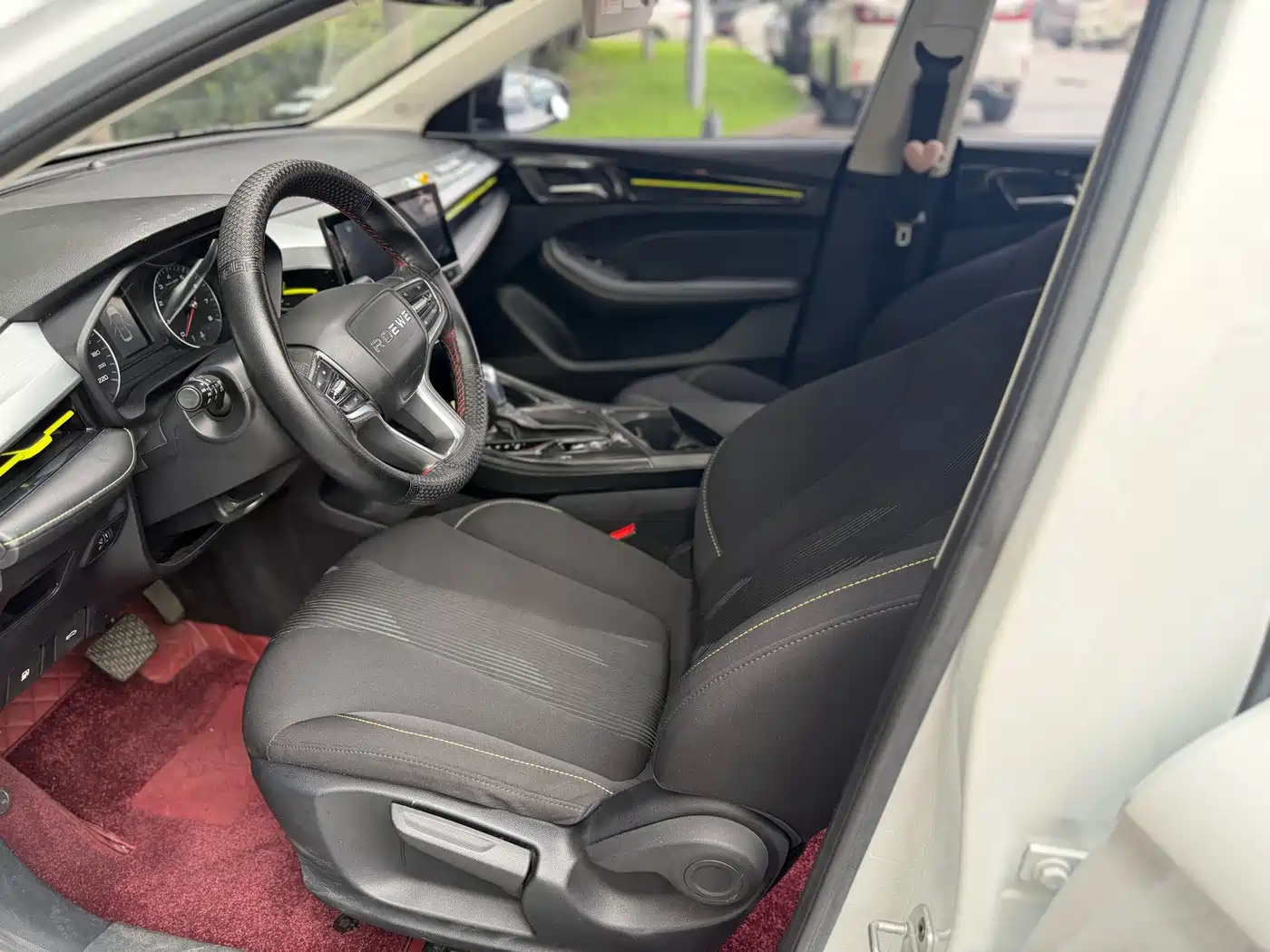Фото 7 - Roewe i5