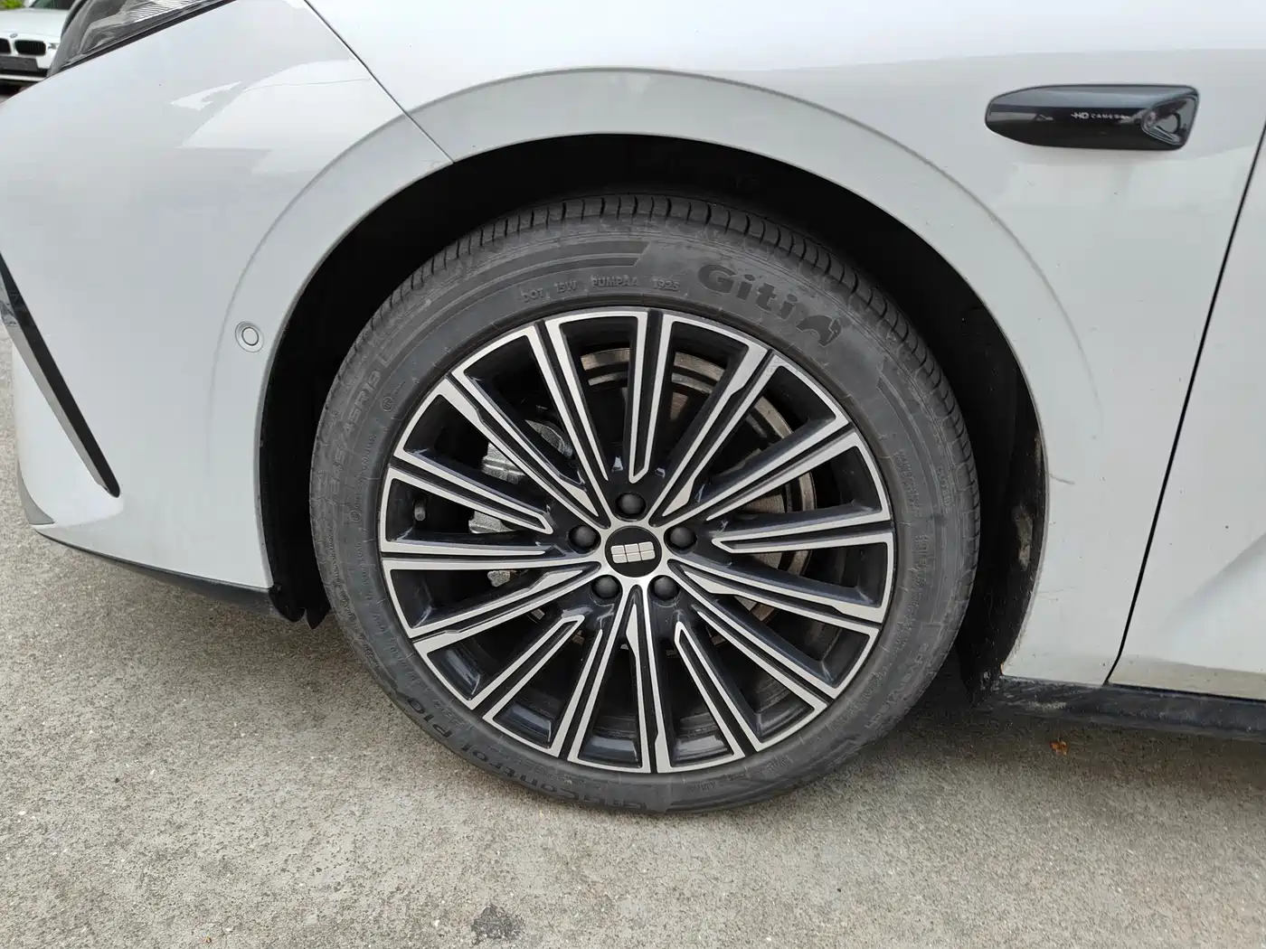 GEELY GALAXY GALAXY SPARKLE 8