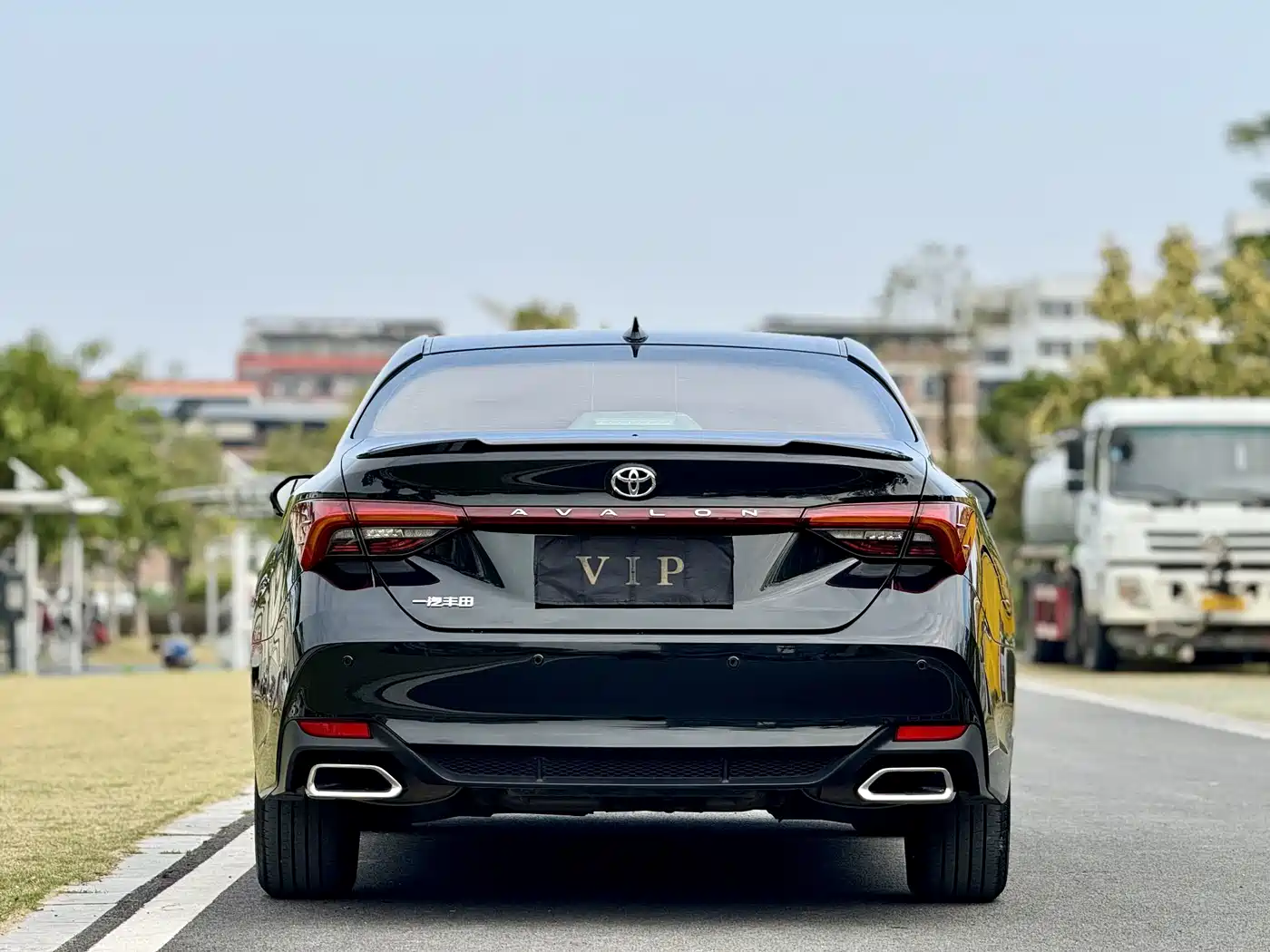 Toyota Avalon 2023 2.5L Luxury Edition фото 5