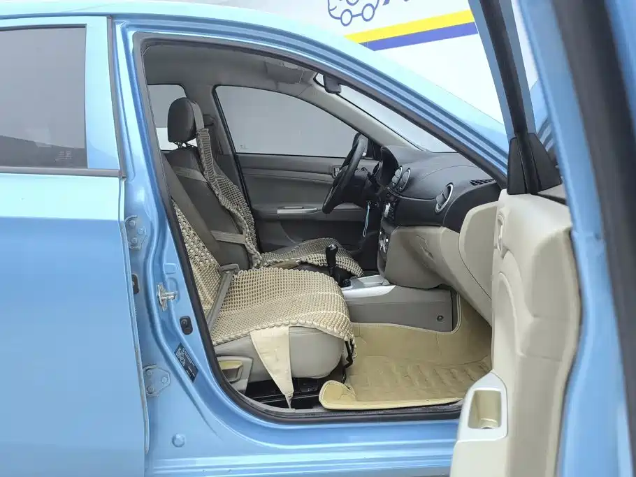 Changan Yuexiang V3 2015 2012 1.3L Manual Comfort (China V)