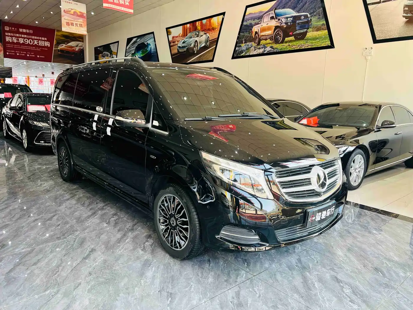 Mercedes-Benz V-Class 2018 V 260 Premium Edition China VI фото 3