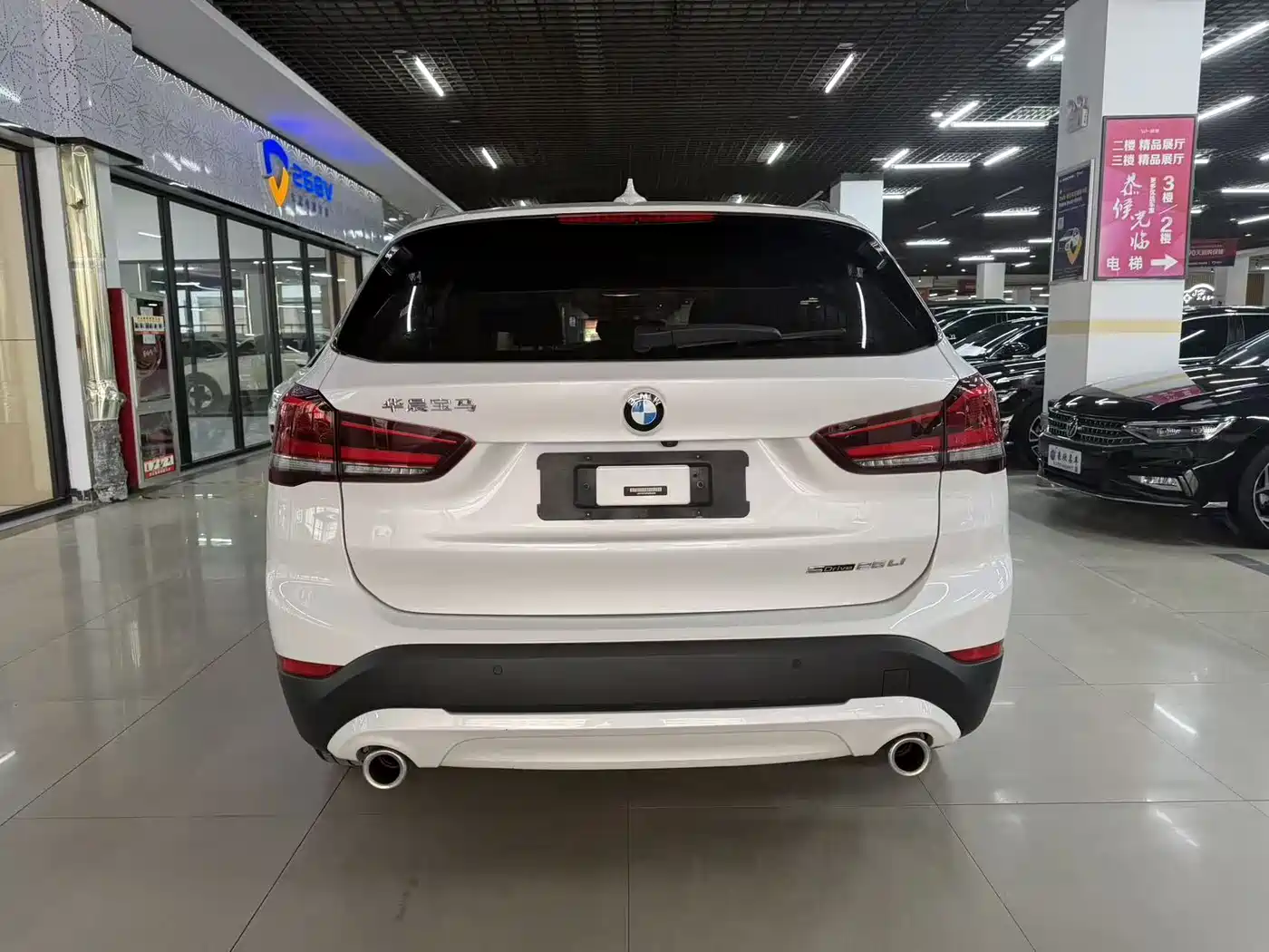BMW X1 2022 sDrive25Li Leading фото 8