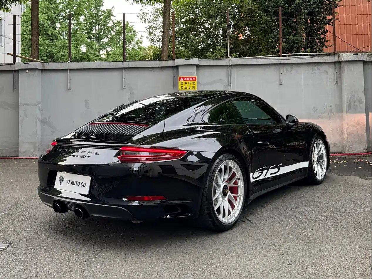 Porsche 911 2017 Carrera GTS 3.0T фото 3