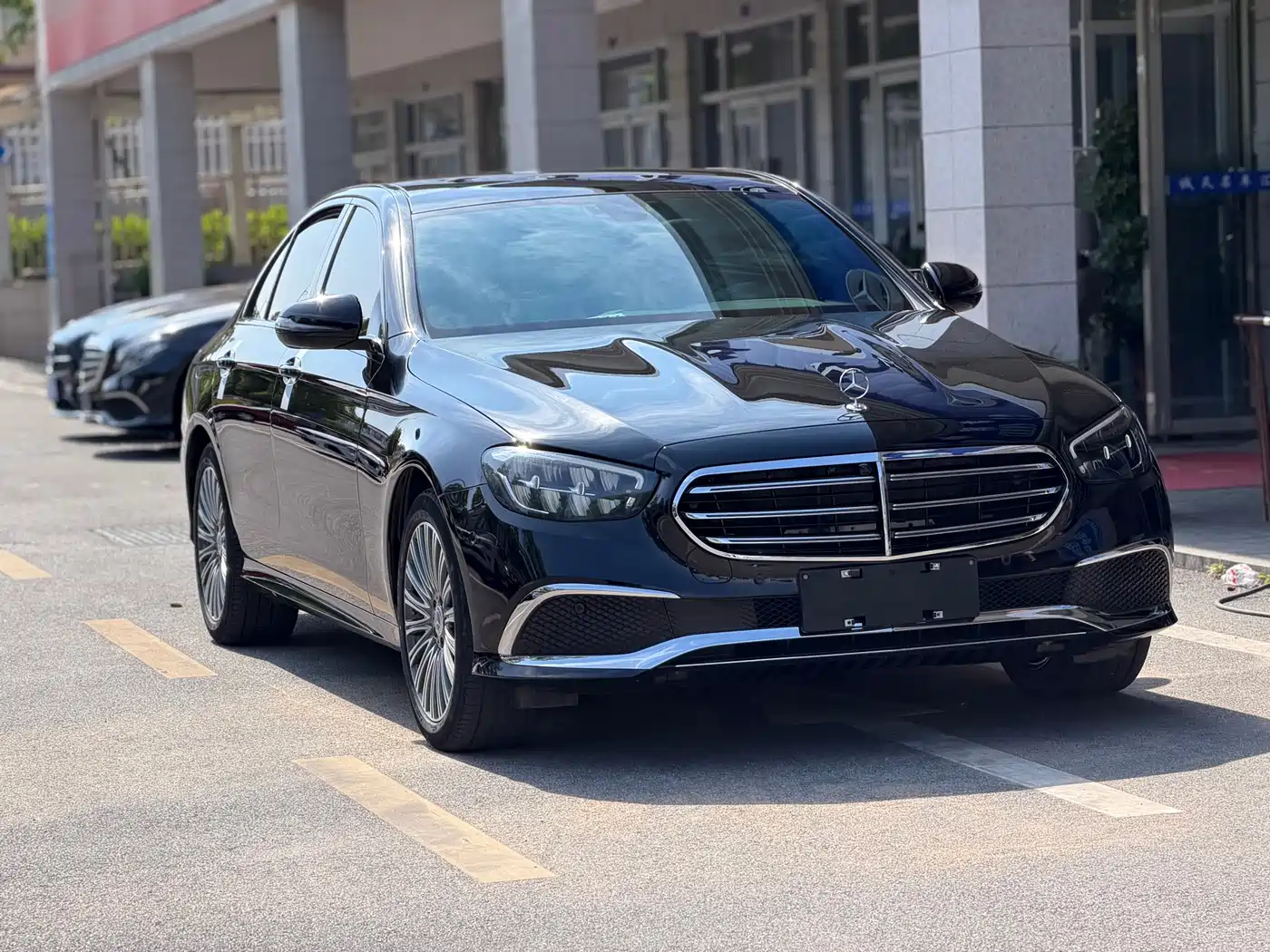 Mercedes-Benz E-Class (Import) 2022 E 260 Fashion Sport Edition фото 3