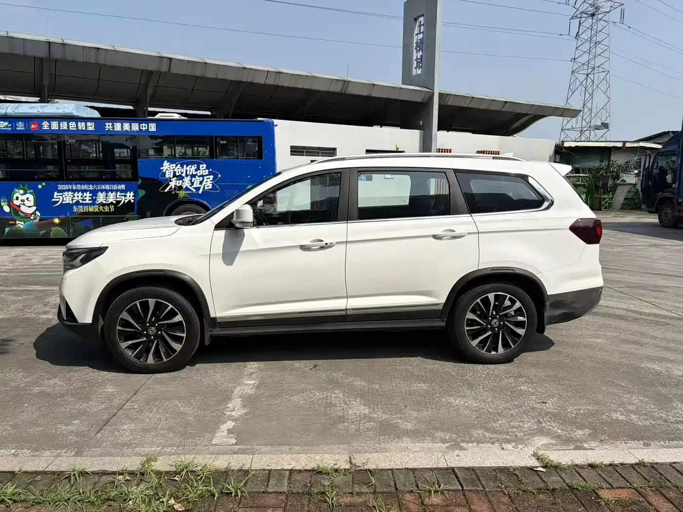 Dongfeng Fengxing Fengxing T5L 2019 2019 1.5T CVT Luxury Type 7-seater