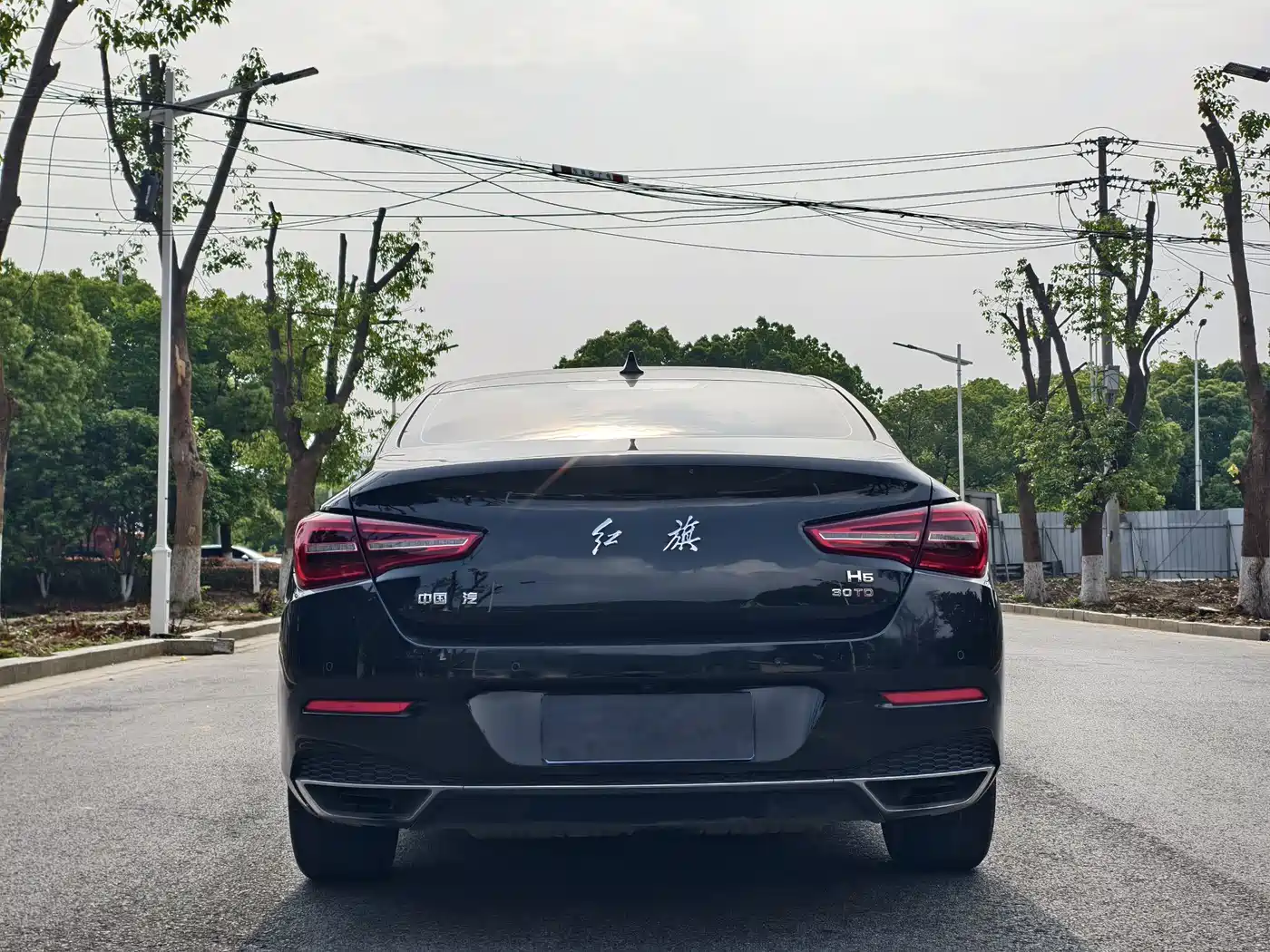 Hongqi H5 2022 Classic Facelift 1.5T DCT Flag Rhythm Edition фото 5
