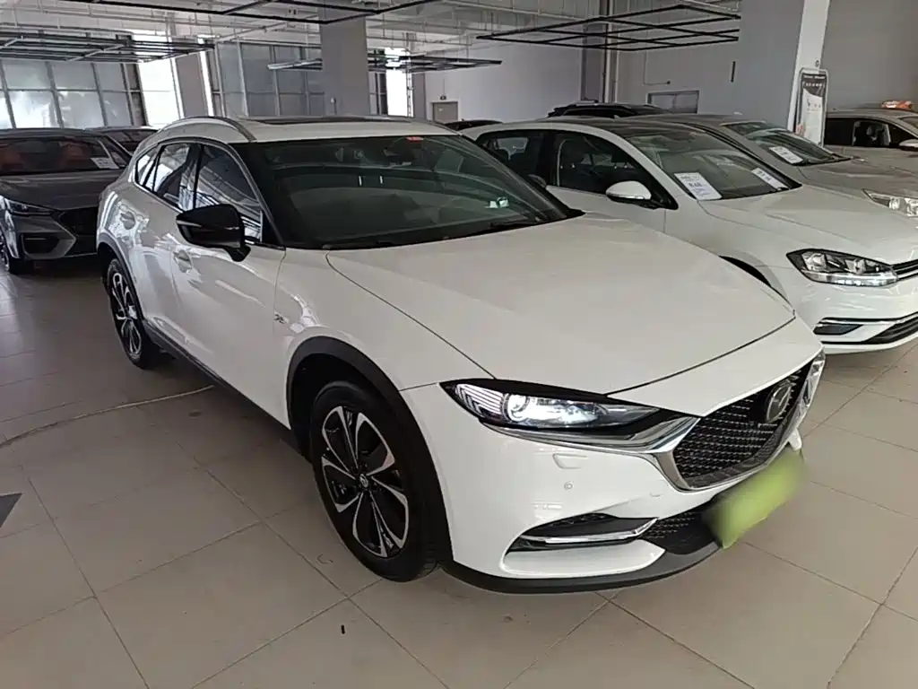 Фото 4 - Mazda CX-4