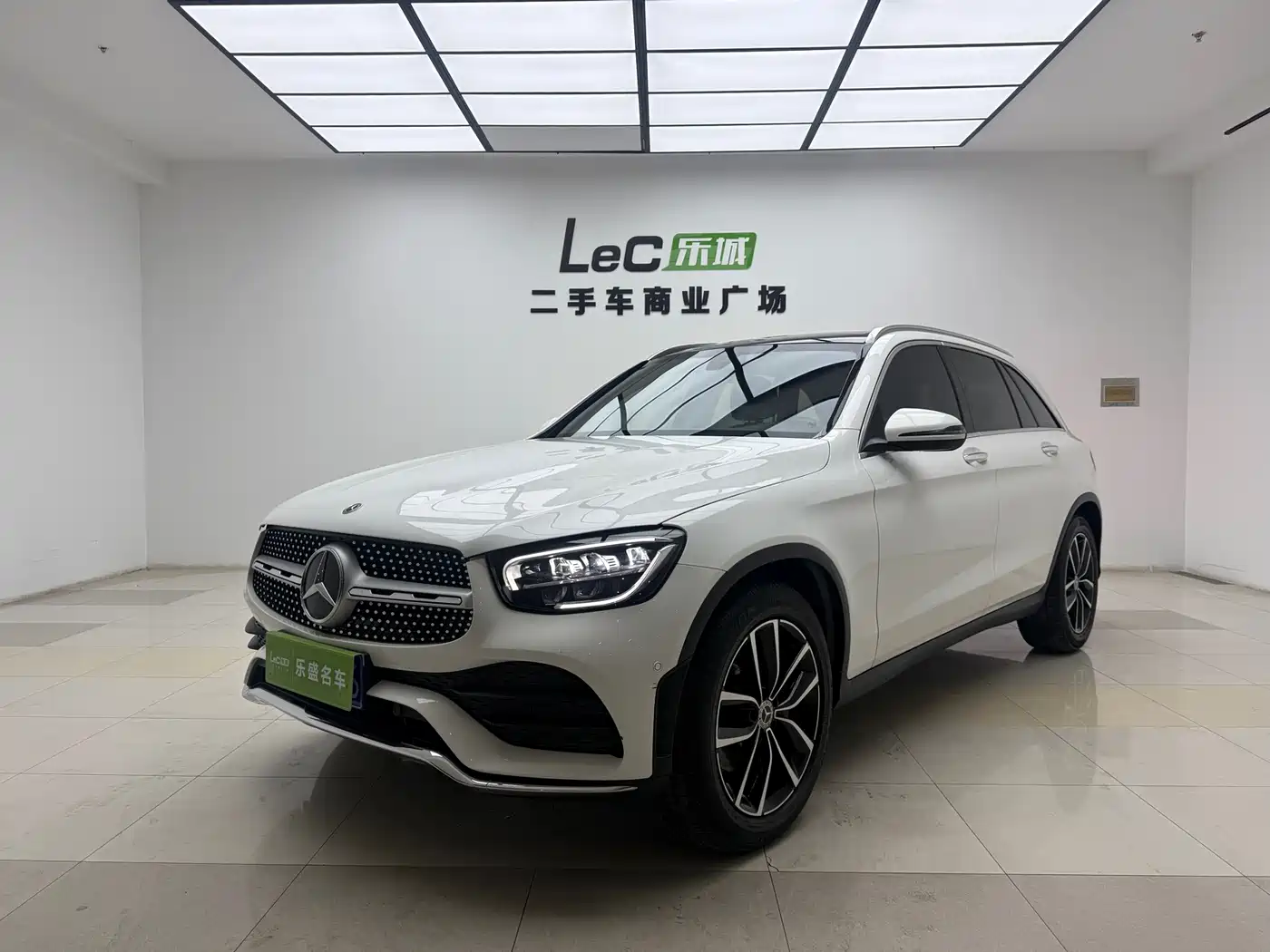 MERCEDES-BENZ GLC