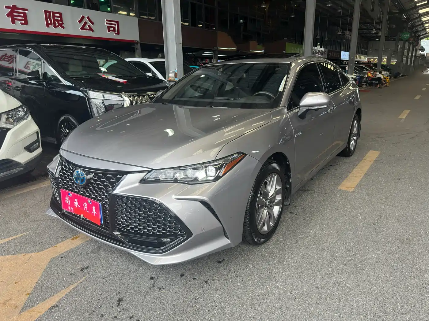 Toyota Avalon 2019 Hybrid 2.5L Luxury Edition China VI