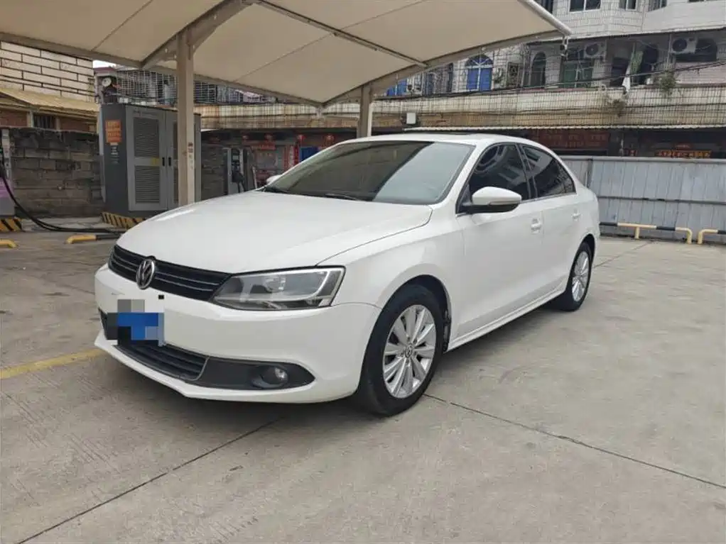 Volkswagen Sagitar 2014 Facelift 1.4TSI Automatic Luxury