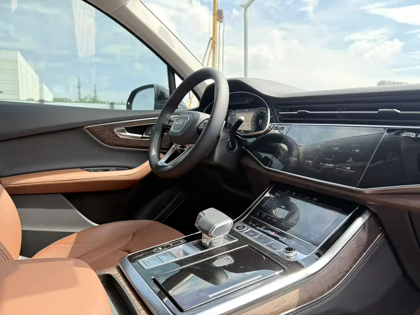 AUDI Q7