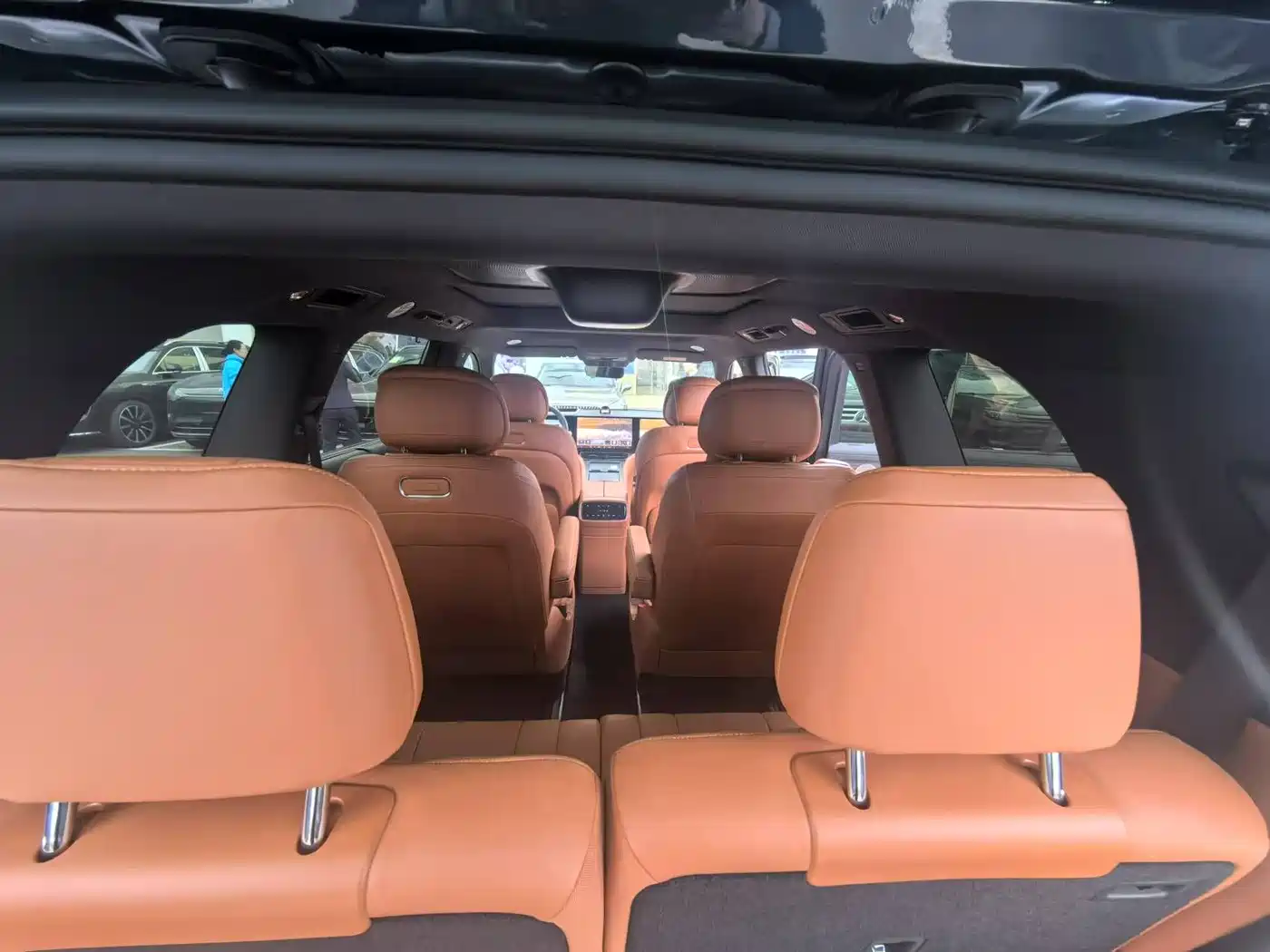 AITO Wenjie AITO M9 2025 Extended Range Ultra 52kWh 6-Seater фото 9